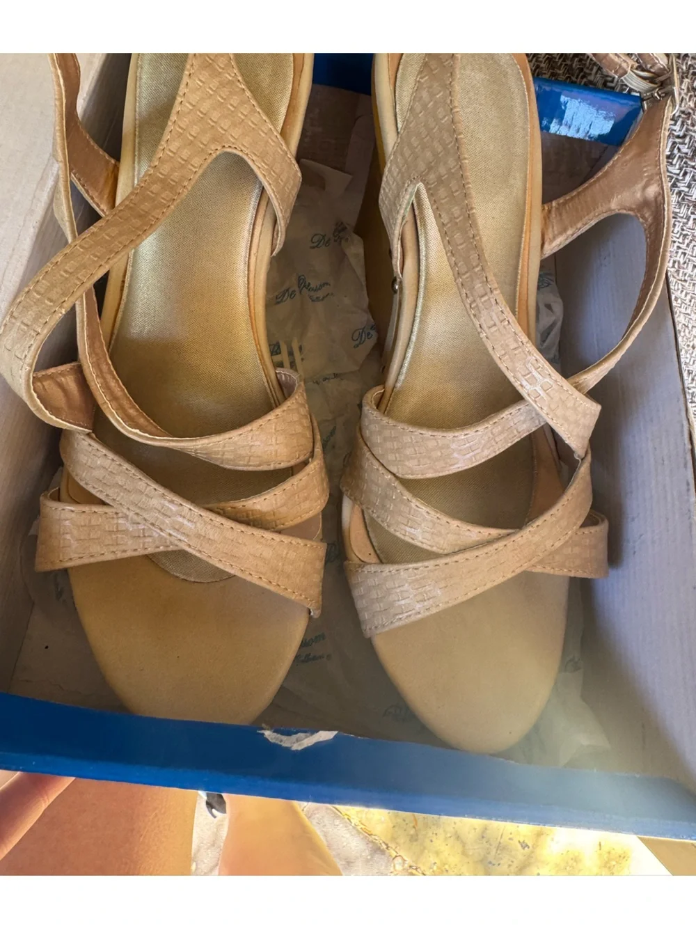 Boutique Bought stylish beige